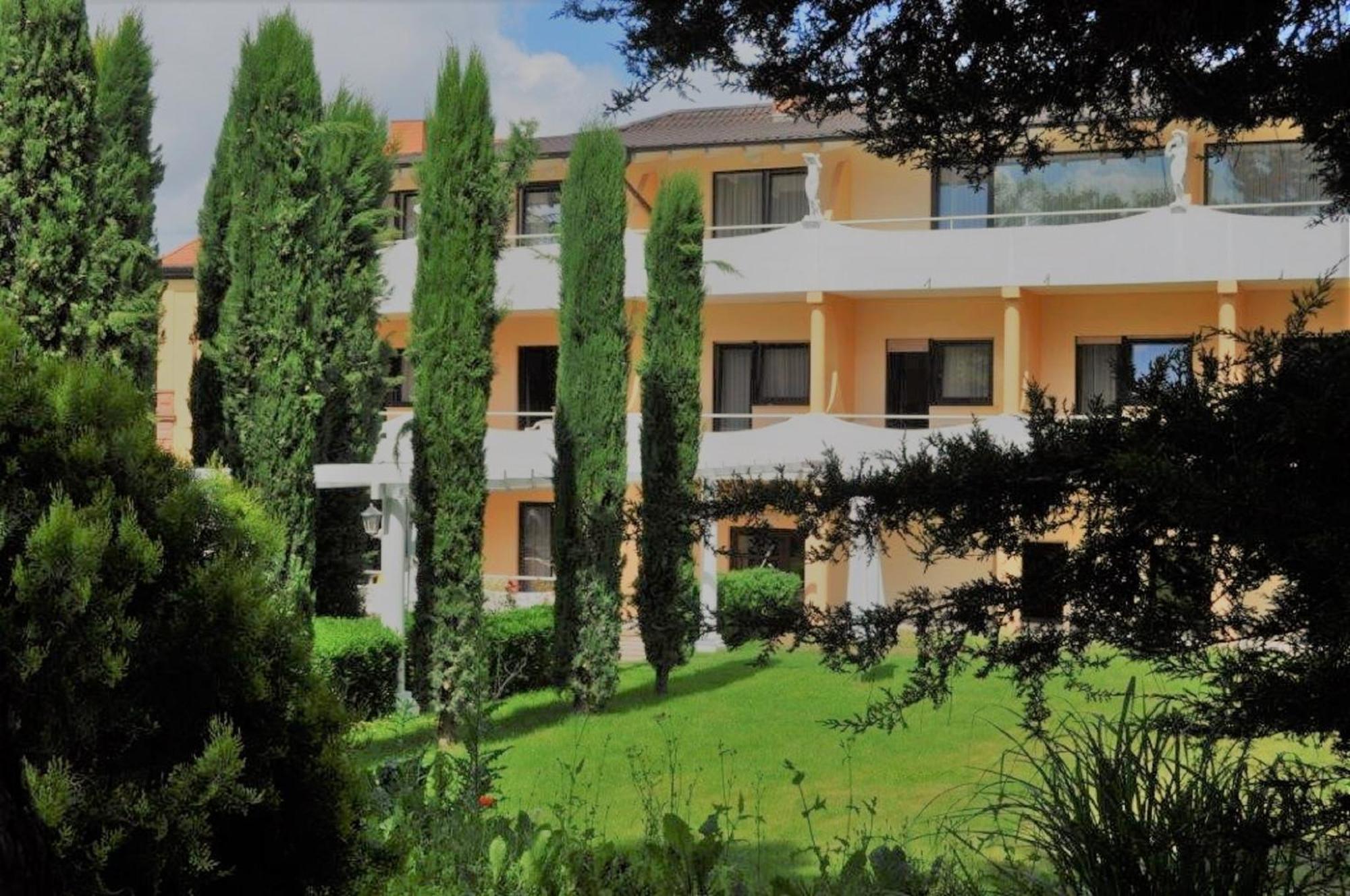 Winzergarten Hotel-Restaurant Grosskarlbach Εξωτερικό φωτογραφία