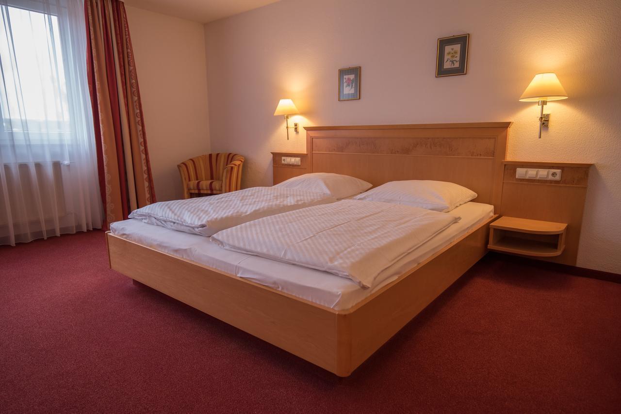 Winzergarten Hotel-Restaurant Grosskarlbach Εξωτερικό φωτογραφία