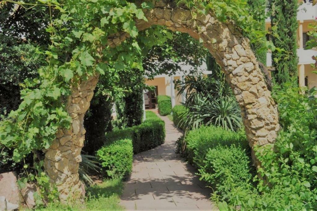 Winzergarten Hotel-Restaurant Grosskarlbach Εξωτερικό φωτογραφία